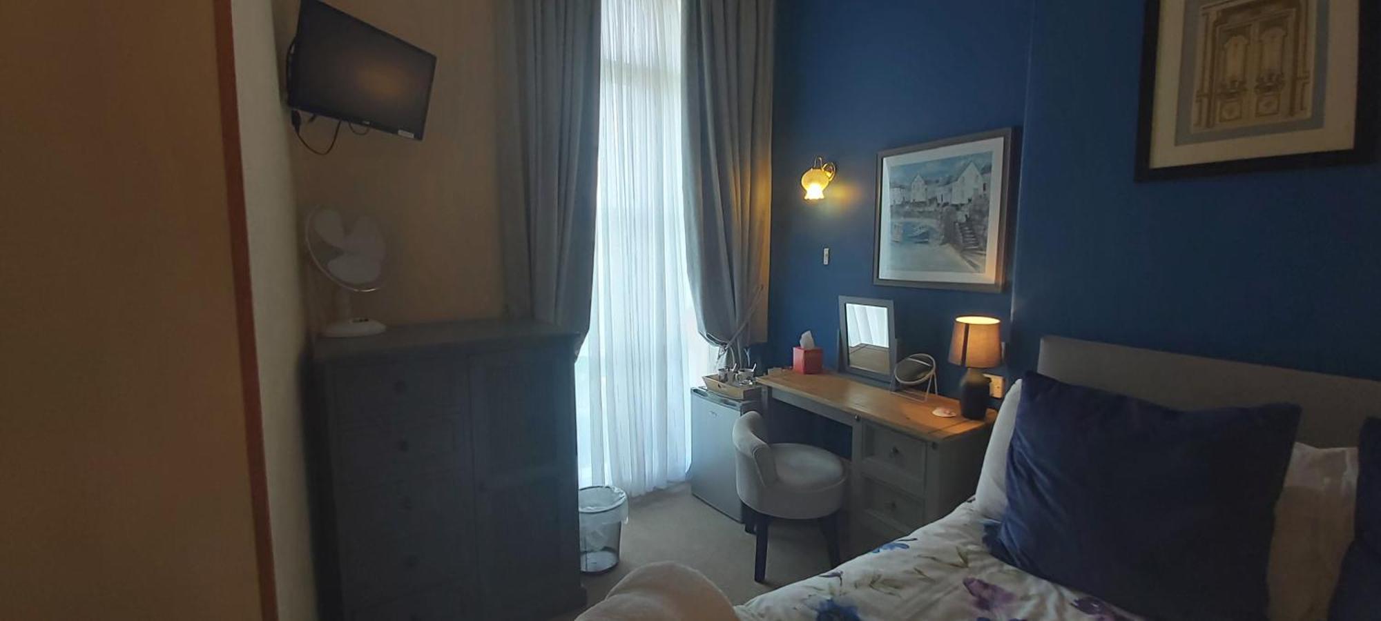 Cranborne Guest Accommodation Exclusively For Adults トーキー エクステリア 写真