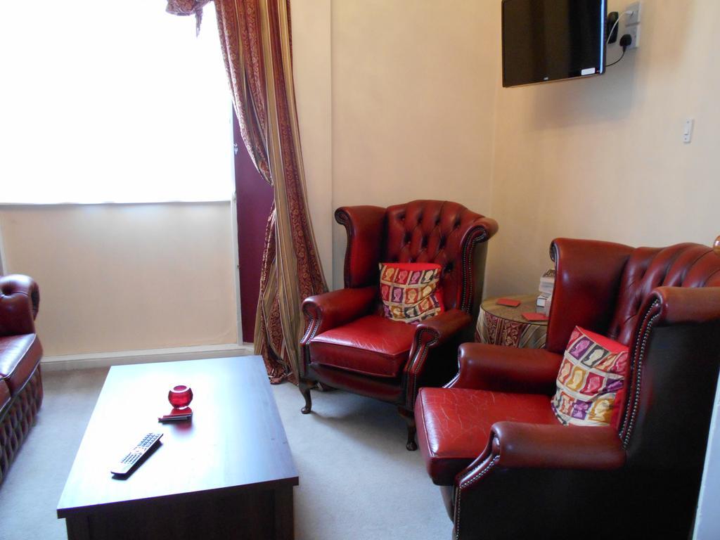 Cranborne Guest Accommodation Exclusively For Adults トーキー エクステリア 写真