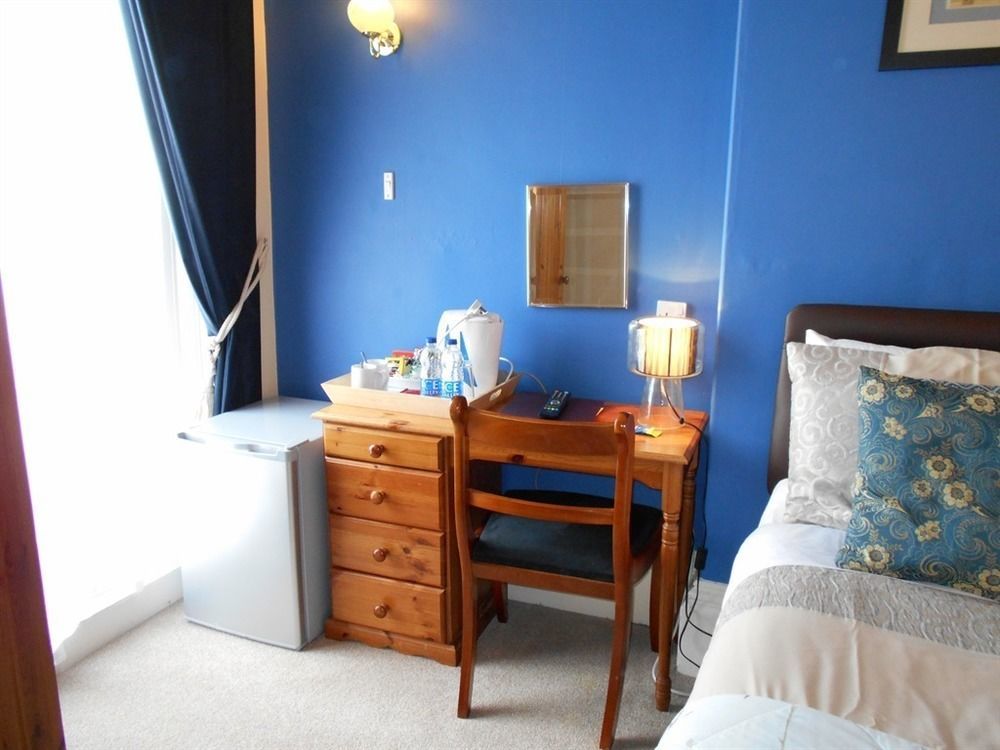 Cranborne Guest Accommodation Exclusively For Adults トーキー エクステリア 写真